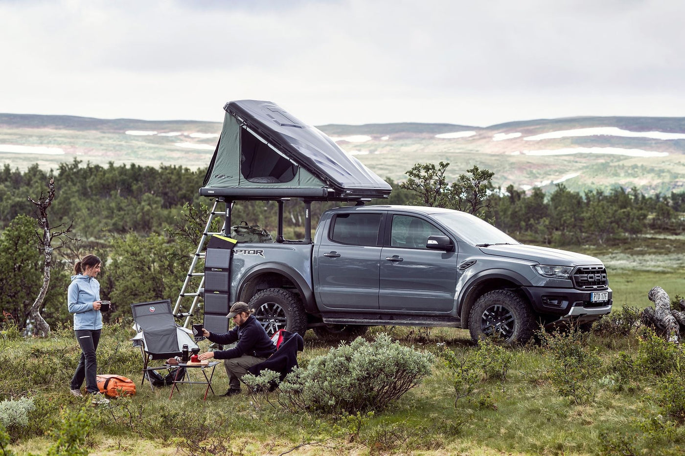 Thule Basin Wedge Hardshell Roof Top Tent